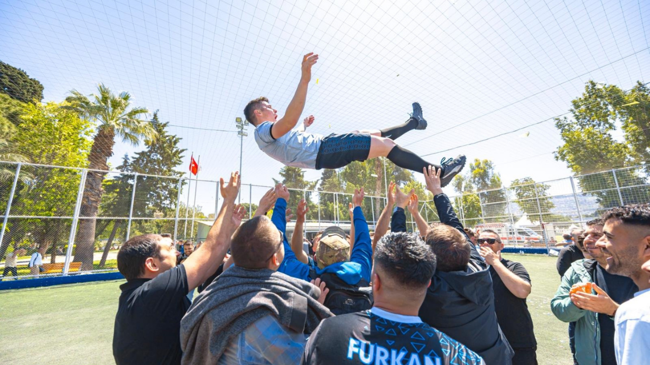 İtfaiyecilerden Anlamlı Turnuva