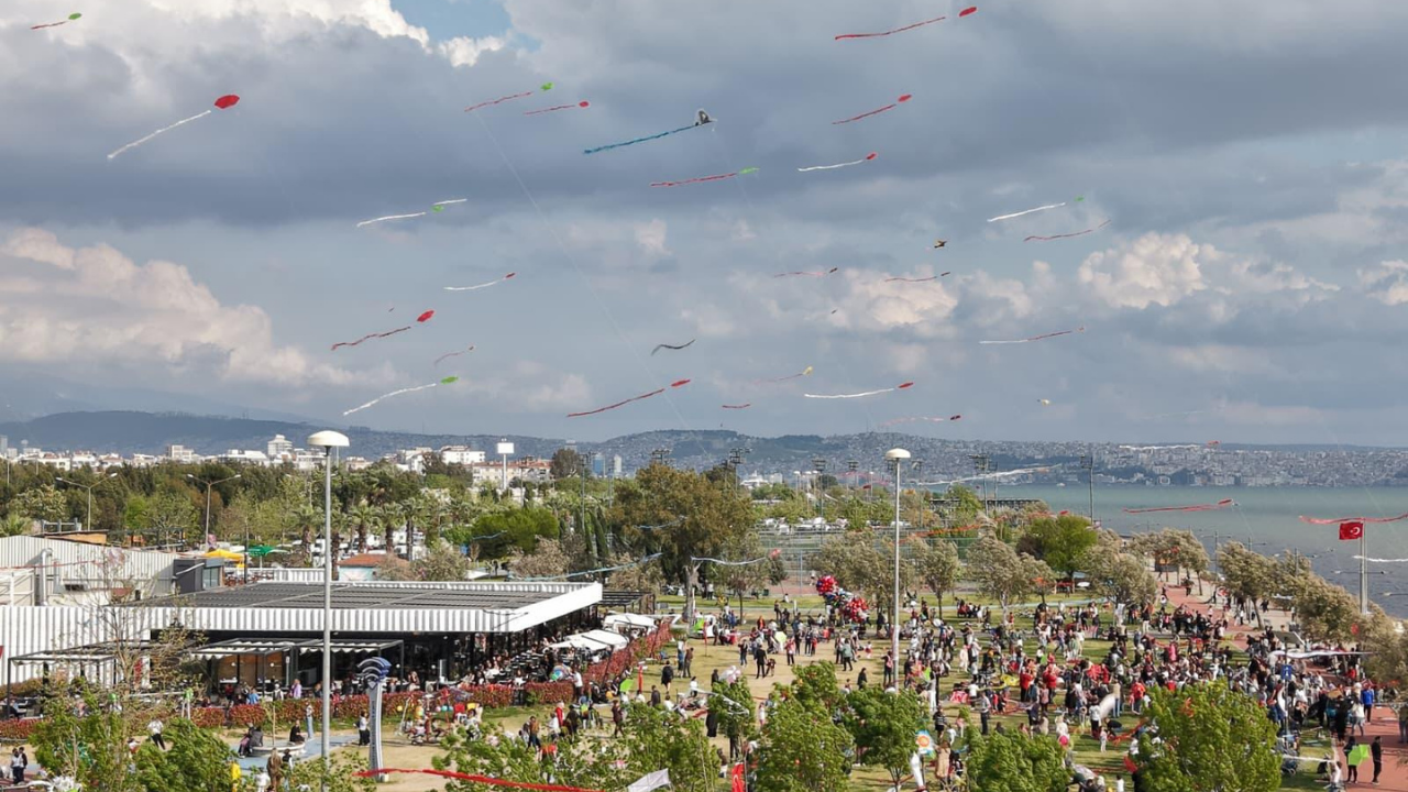 Karşıyaka'da 23 Nisan