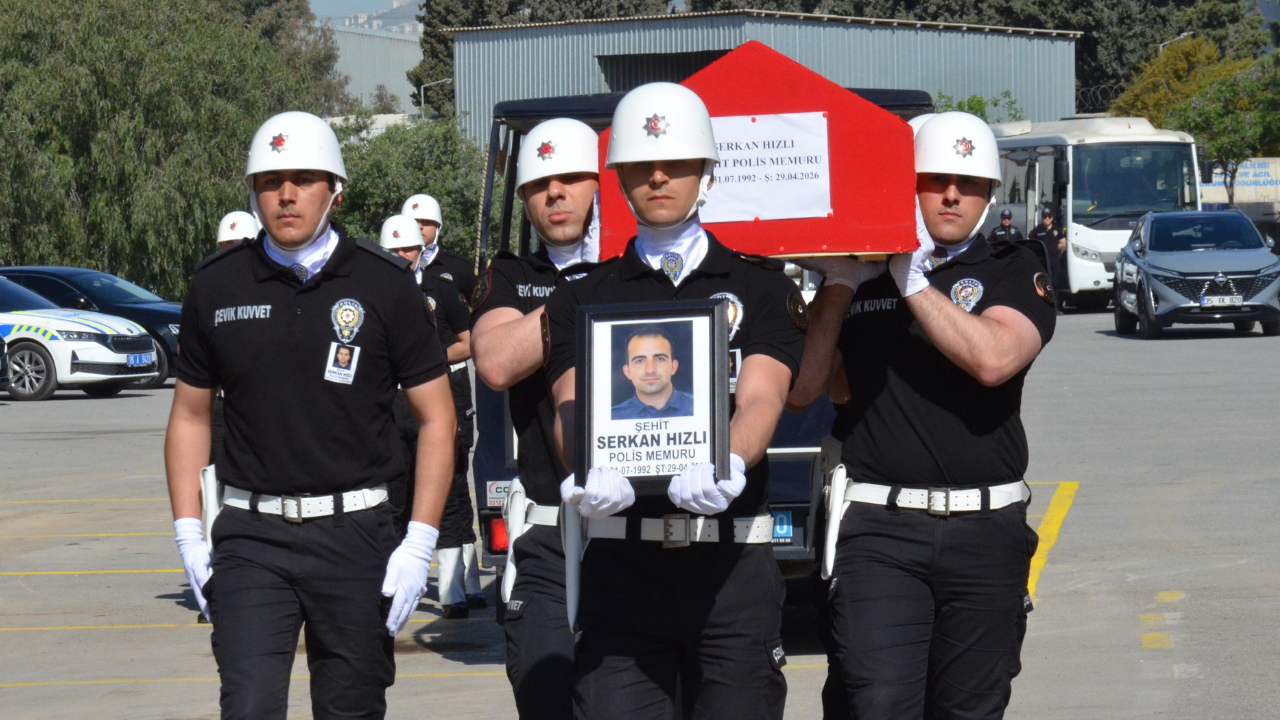 Bornova’daki feci kazada şehit olan polis Serkan Hızlı son yolculuğuna uğurlandı