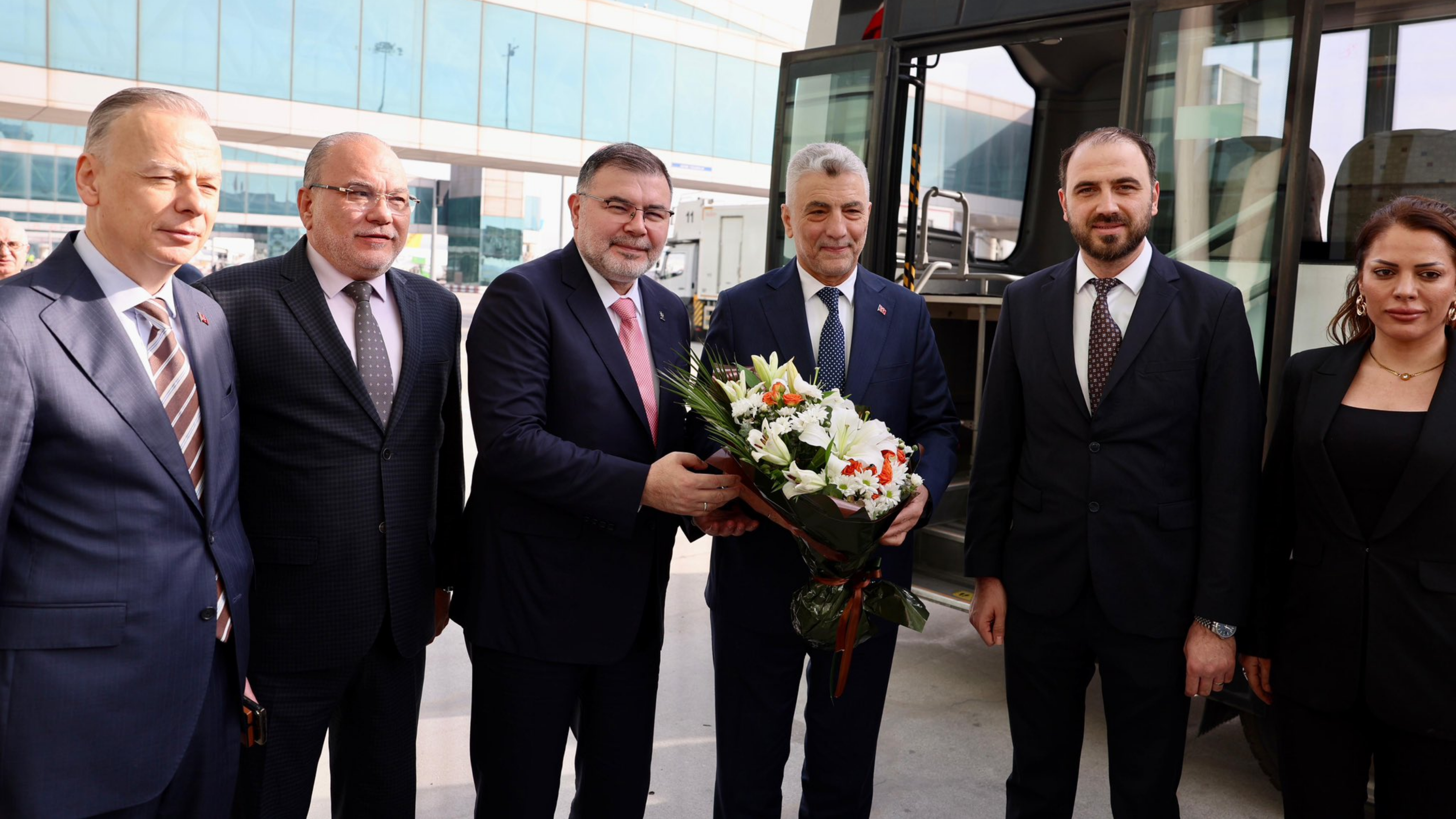 Ticaret Bakanı Izmirde