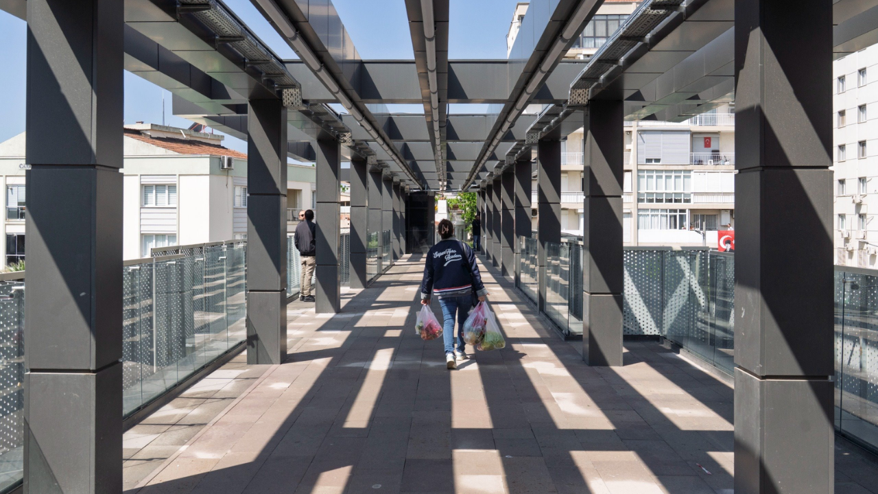 Yeni Girne Üst Geçit Hizmete Açıldı