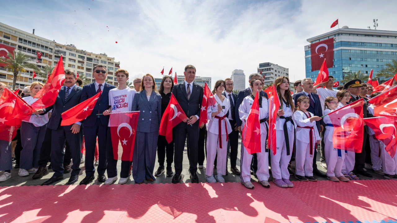 19 Mayıs1-1