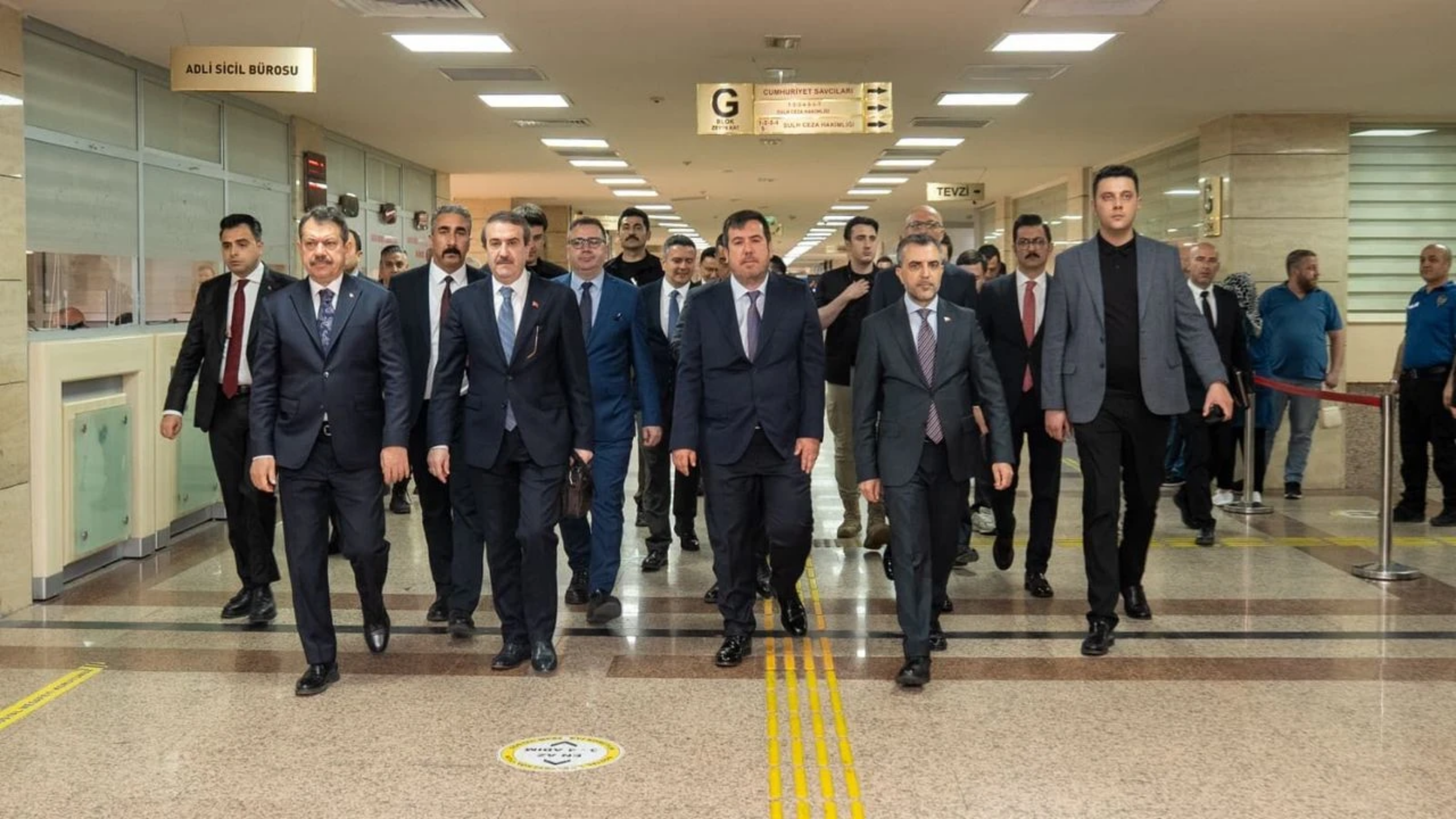 Adalet Bakan Yardımcıları ve HSK Heyetinden İzmir Adliyesi’ne Ziyaret