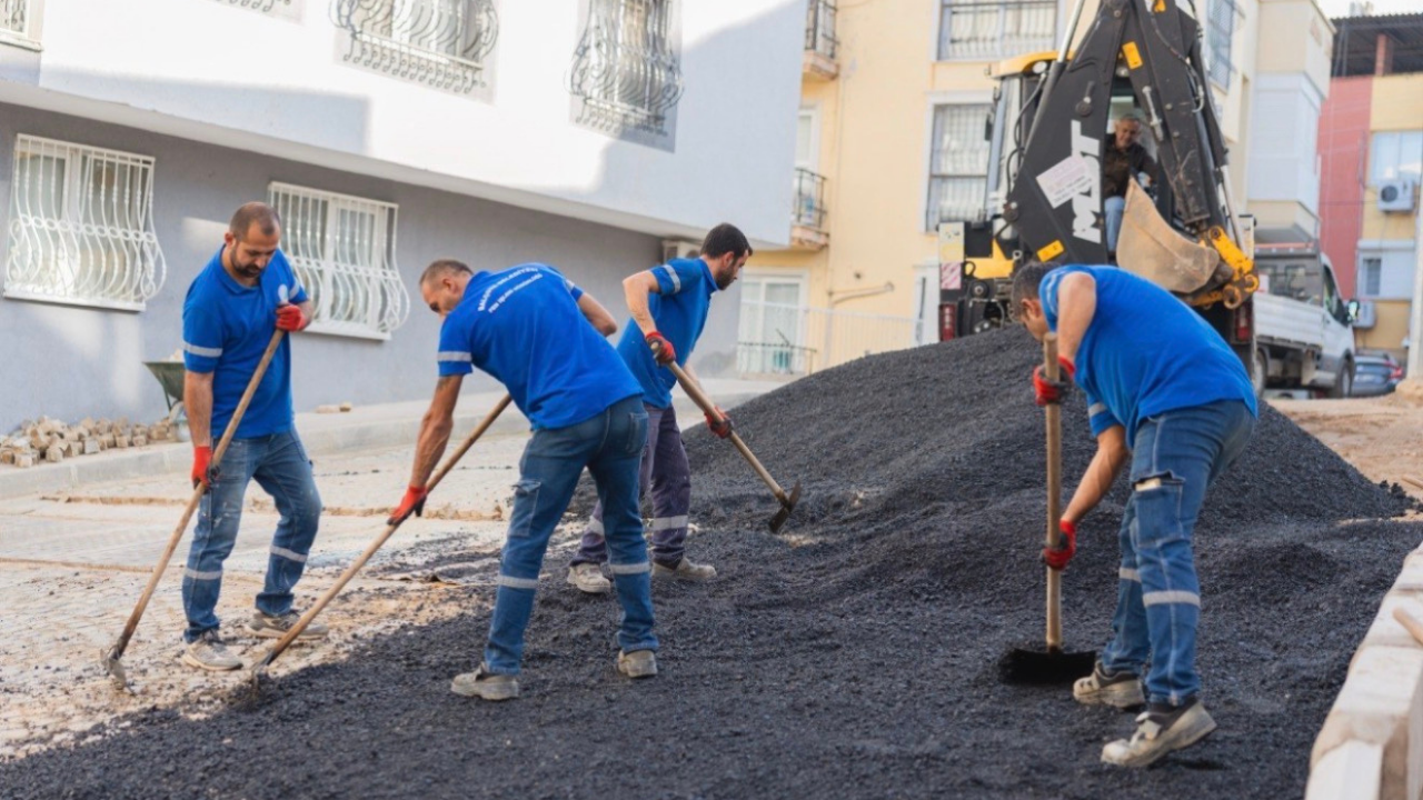 Balçova’da asfalt çalışmaları yeniden hız kazandı