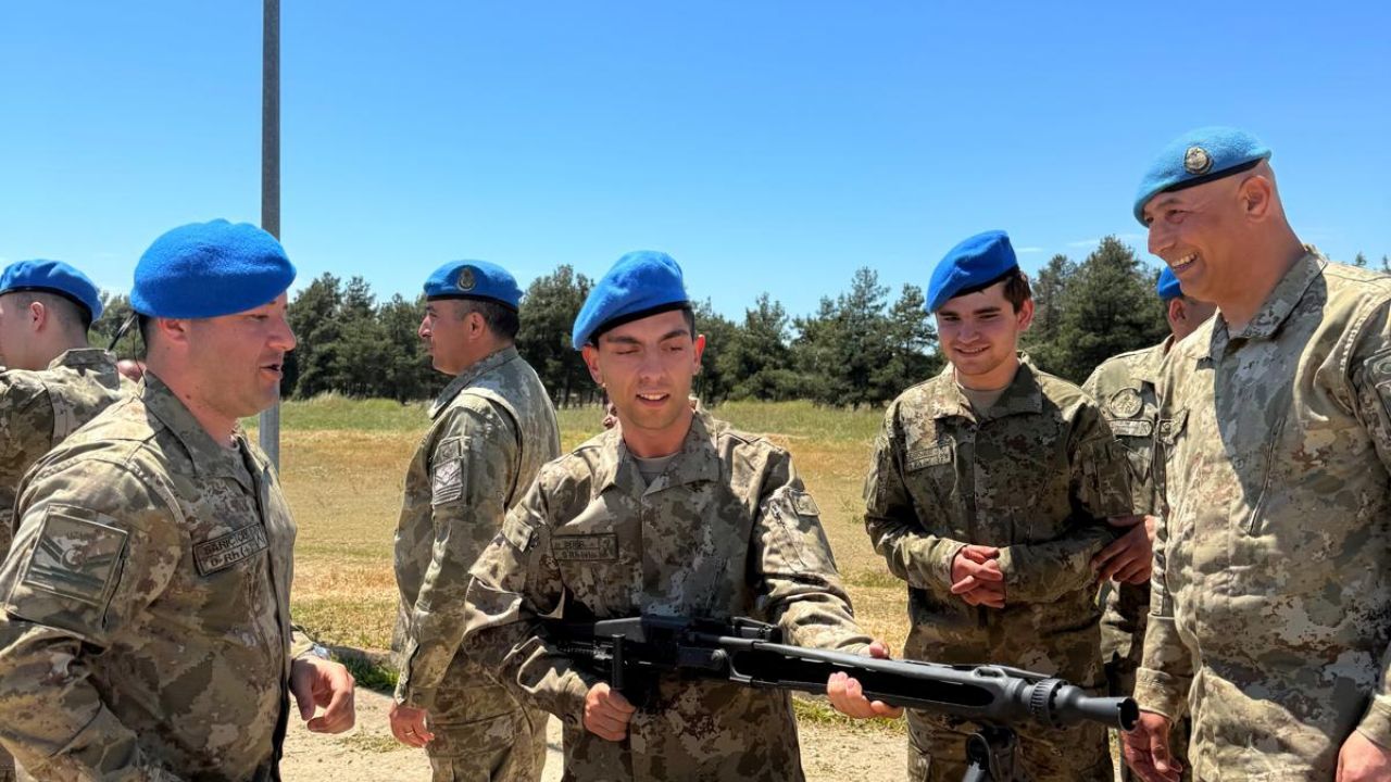 Ayvalıklı özel çocuklar askerlik heyecanı yaşadı