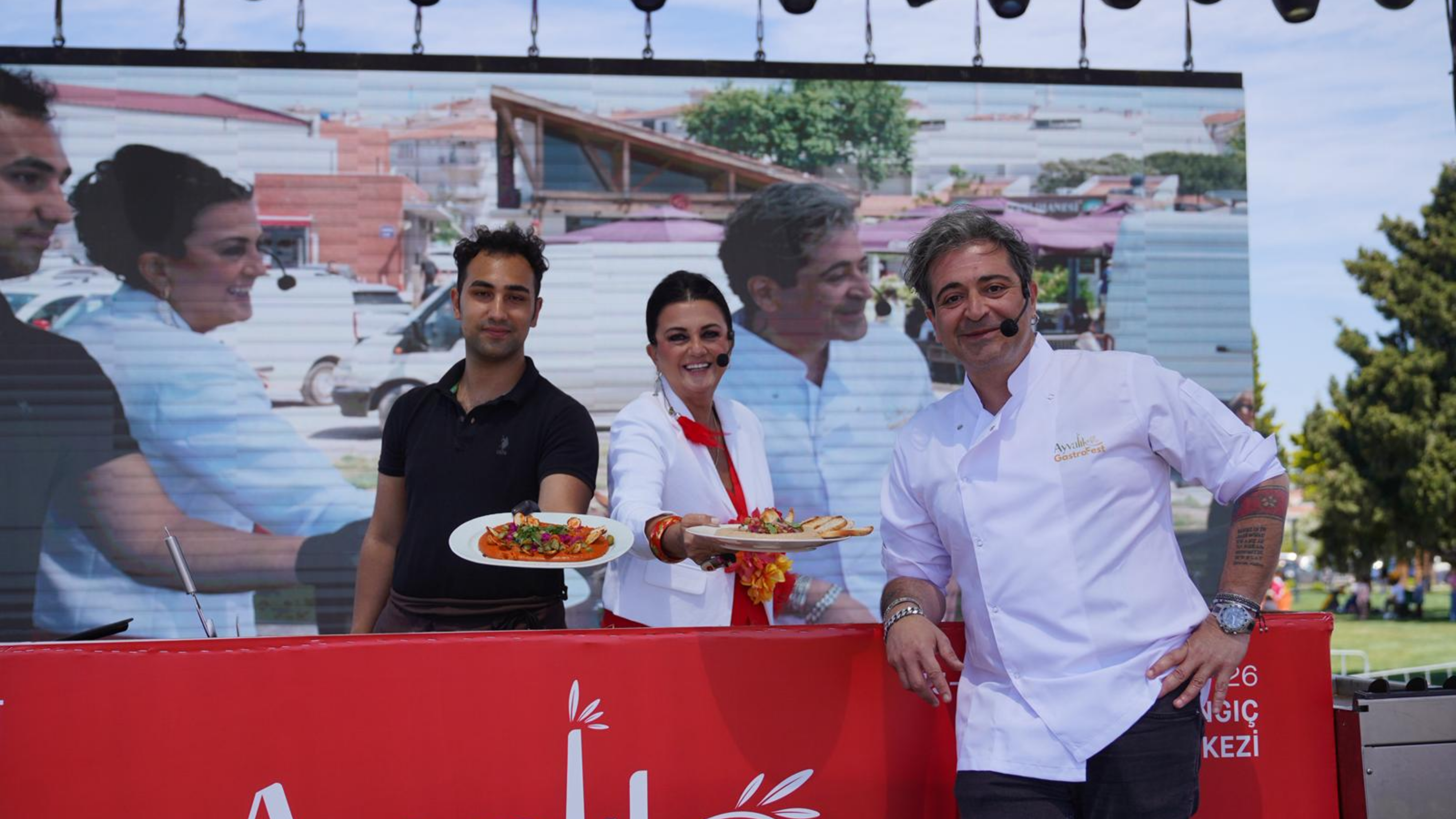 Ayvalık GastroFest’te yerel lezzet ustaları bir araya geldi