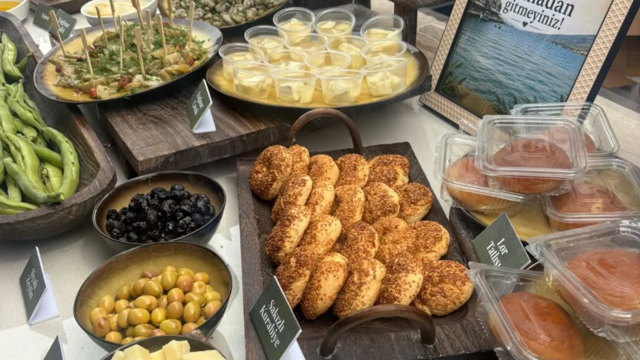 Balıkesir Gastrofest’te Ayvalık Belediyesi Kooperatifi Fuarın Yıldızı Oldu 1