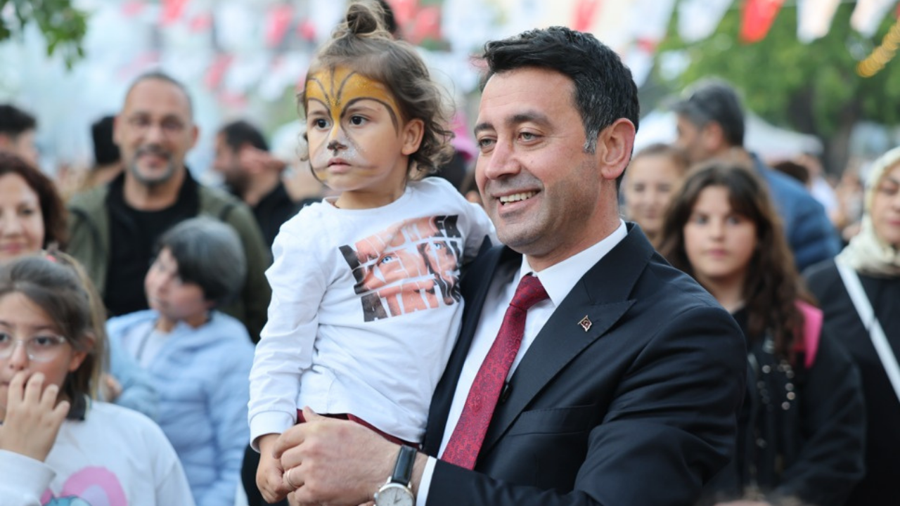 Bayraklı’da Iki Gün Süren Hıdırellez Festivali Yoğun Ilgi Gördü