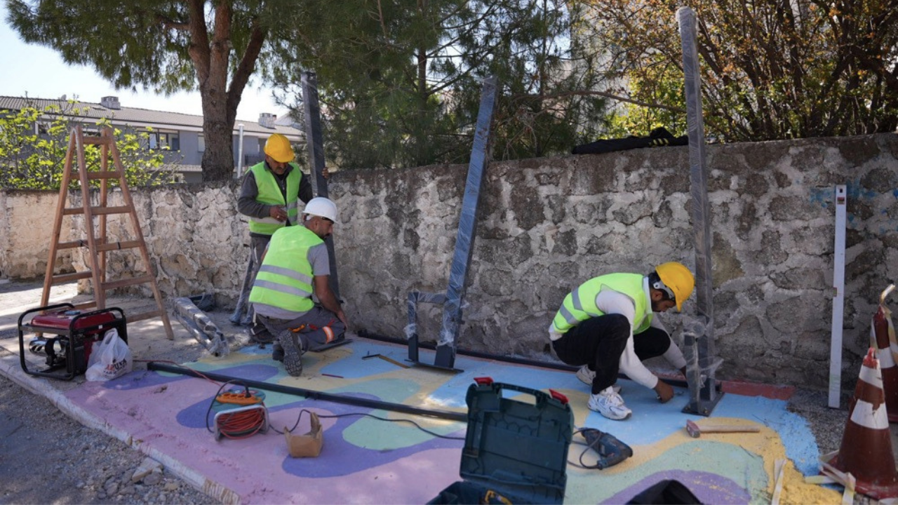 Çeşme Belediyesinden trafik güvenliği için kapsamlı çalışma