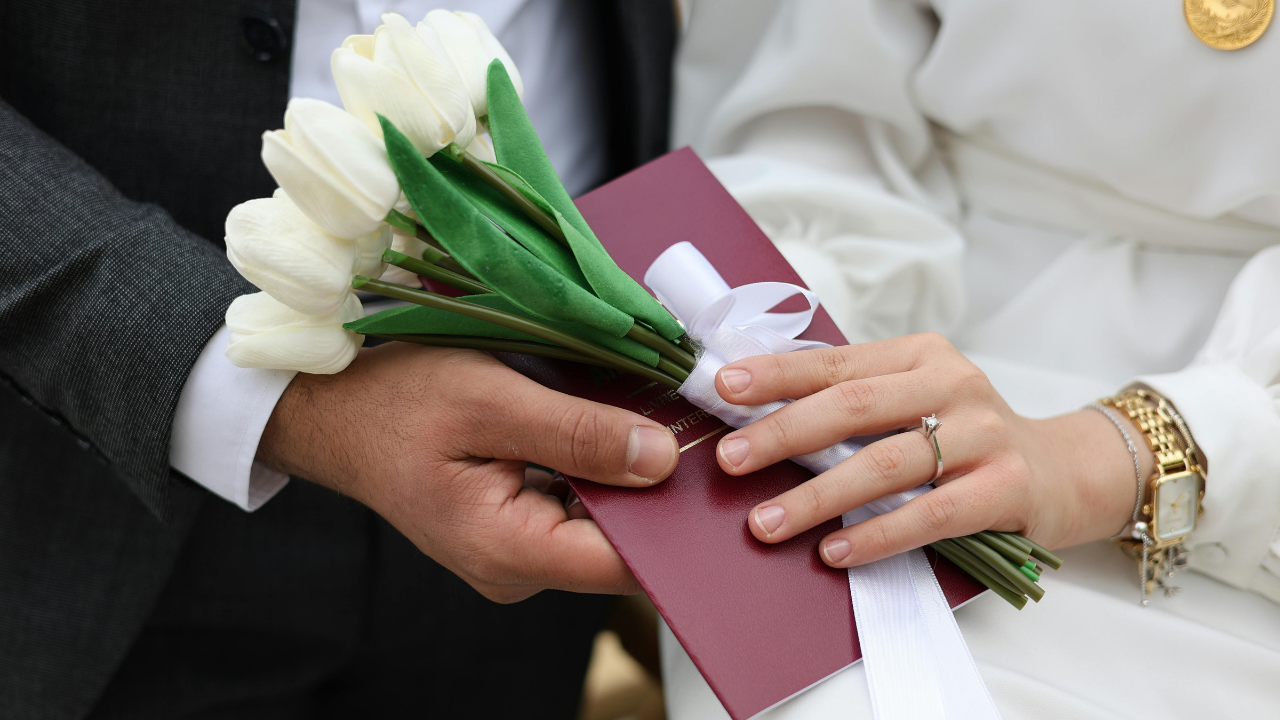 Nikah masasına gitmeden noter masasında buluşuyorlar: Evlilik sözleşmesinde rekor artış