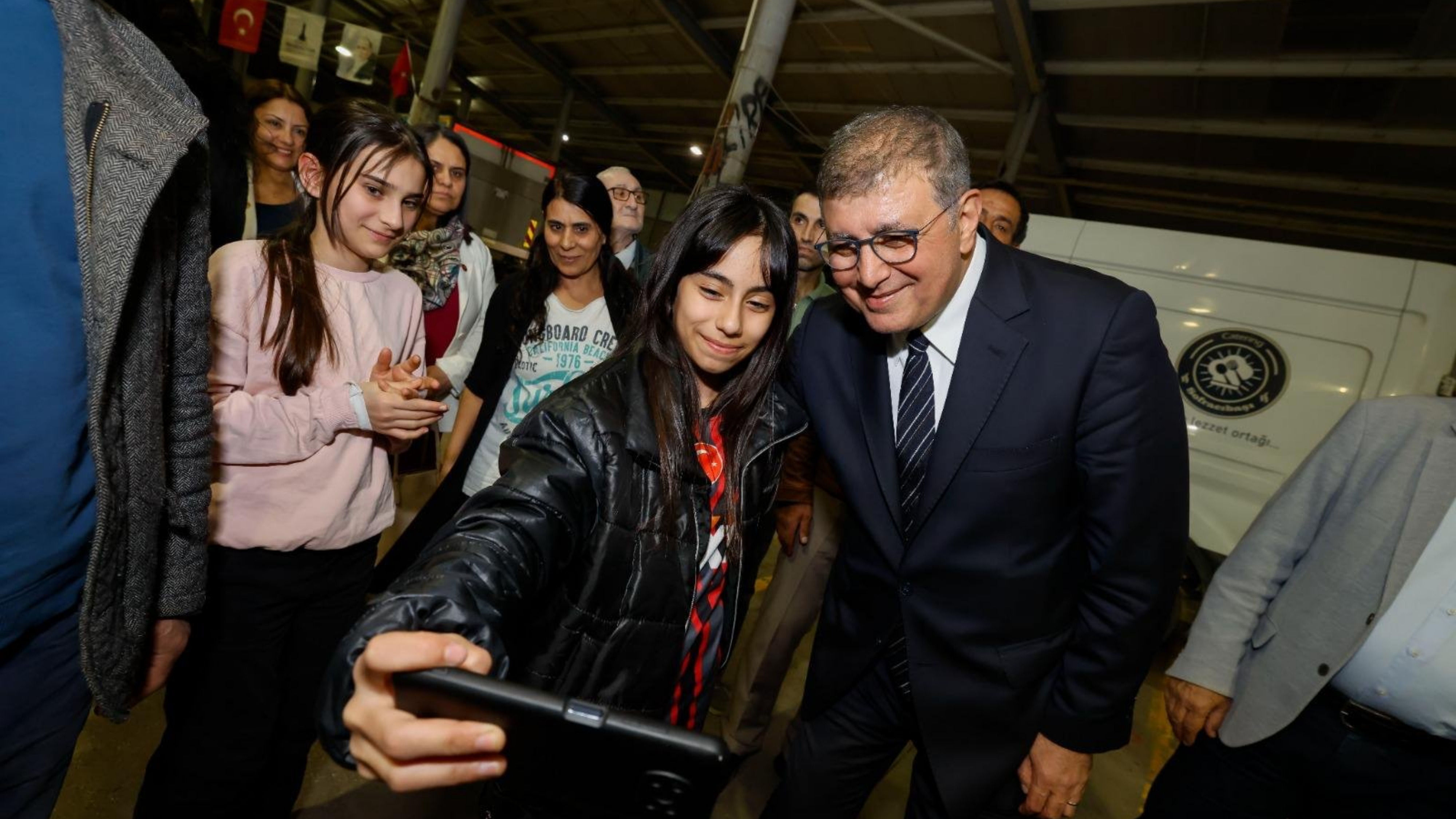 İzmir gençlere alan açıyor: Genç dostu kent vizyonunu büyütüyor