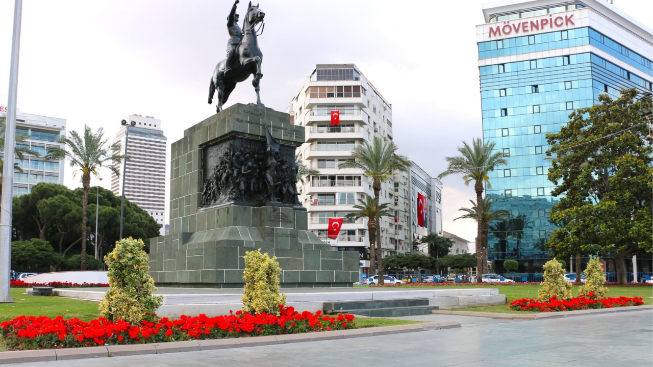 İzmir Yaza Çiçek Açarak Hazırlanıyor2