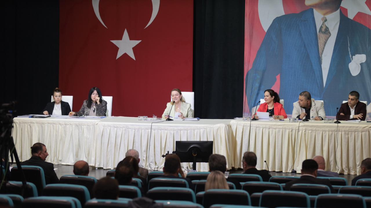 Konak'ta Kesin Hesaba Onay2