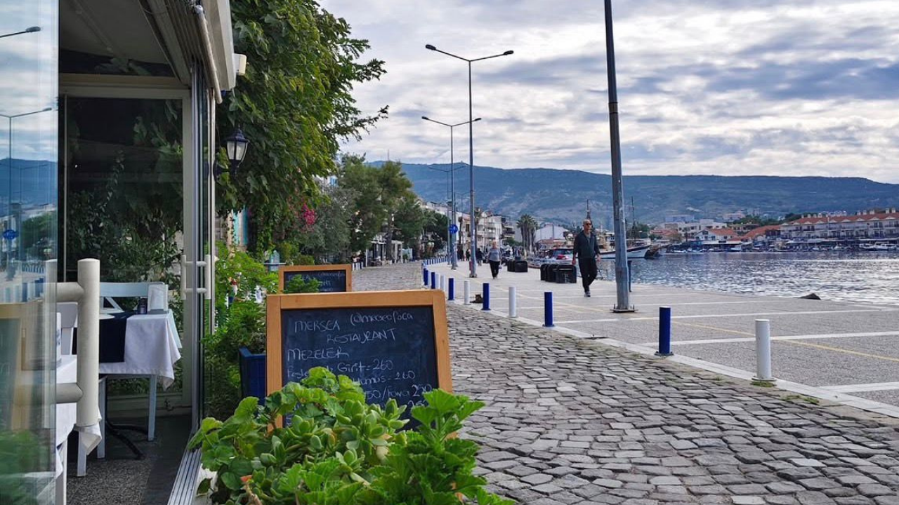 Foça’da keyifli akşamların vazgeçilmez adresi: Mersea Restoran