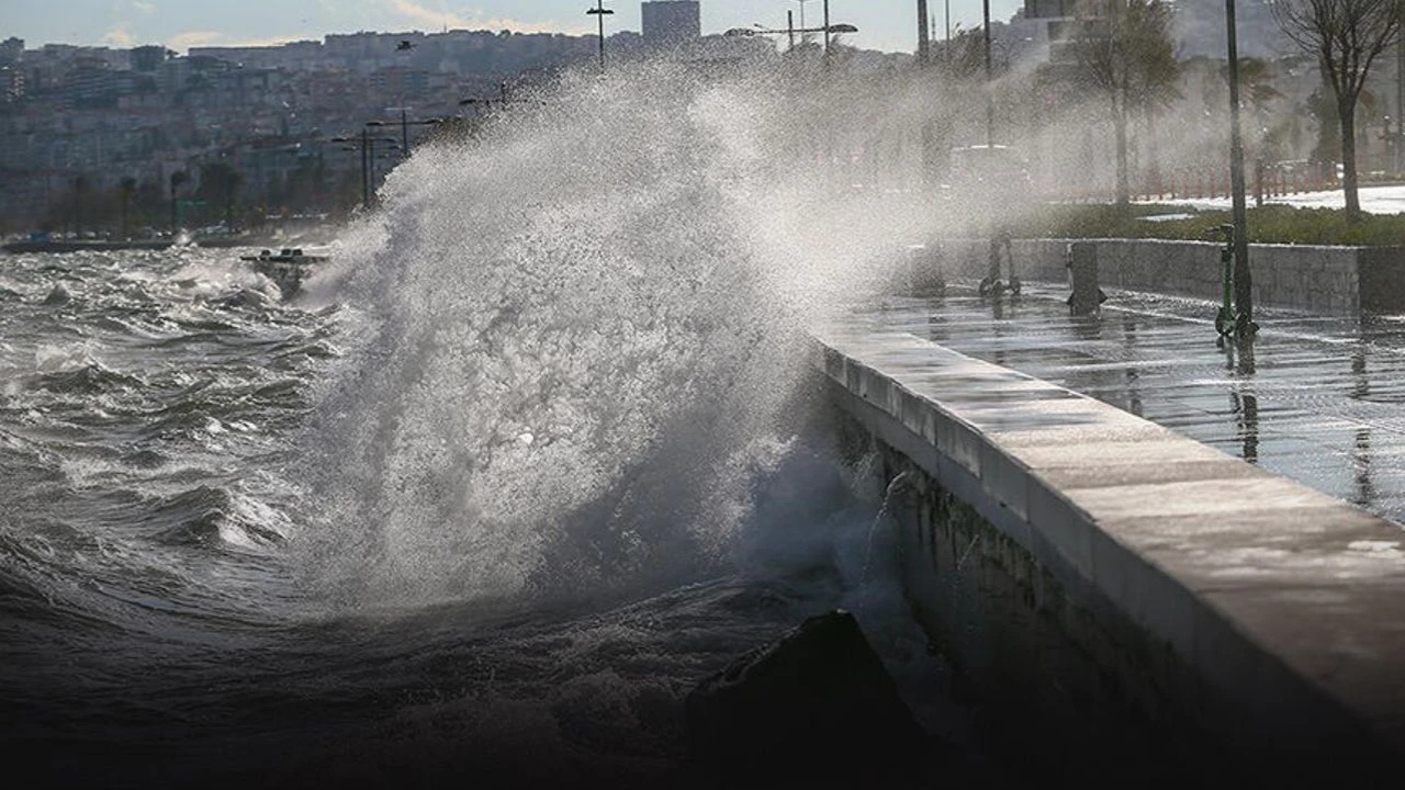 Meteoroloji uyardı: İzmir dahil 39 ilde kuvvetli sağanak ve fırtına etkili olacak