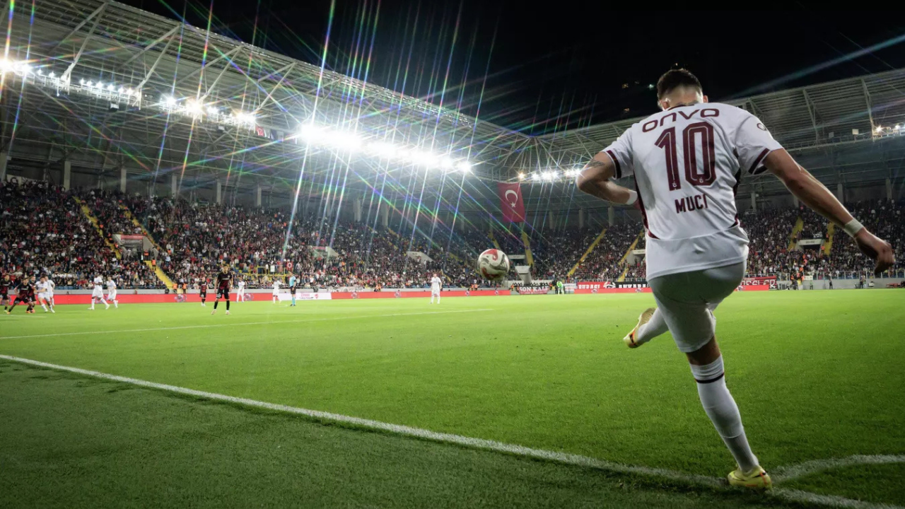 Trabzonspor’dan flaş hamle: Muçi transferi resmileşti