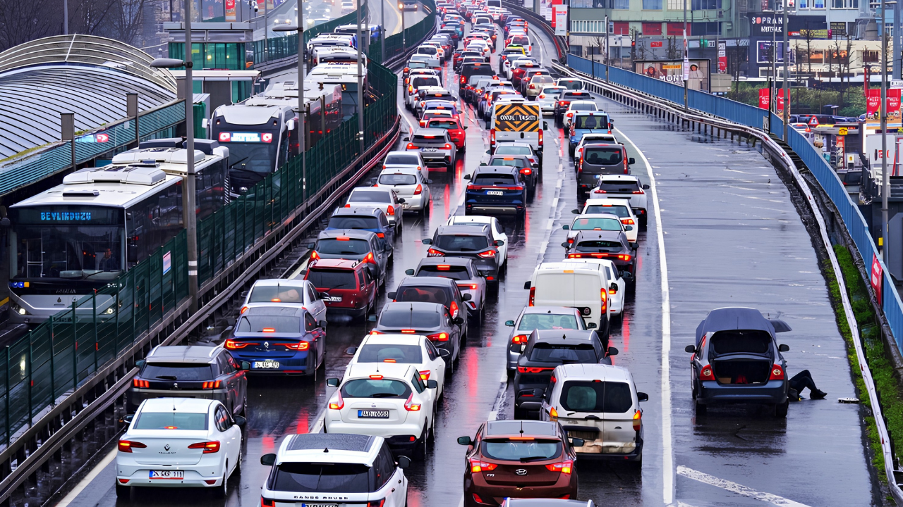 Bayram trafiği akıllı sistemlerle anlık izlenecek