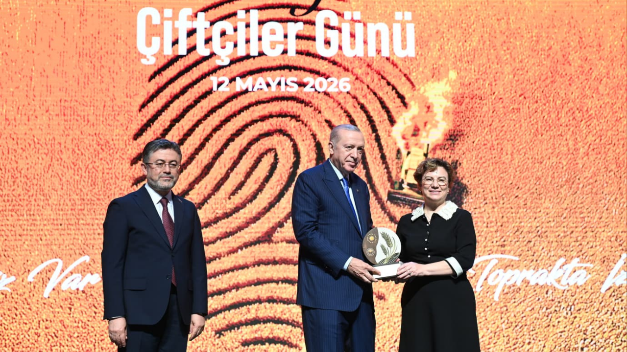 Torbalı’nın gururu Külliye’de ödül aldı
