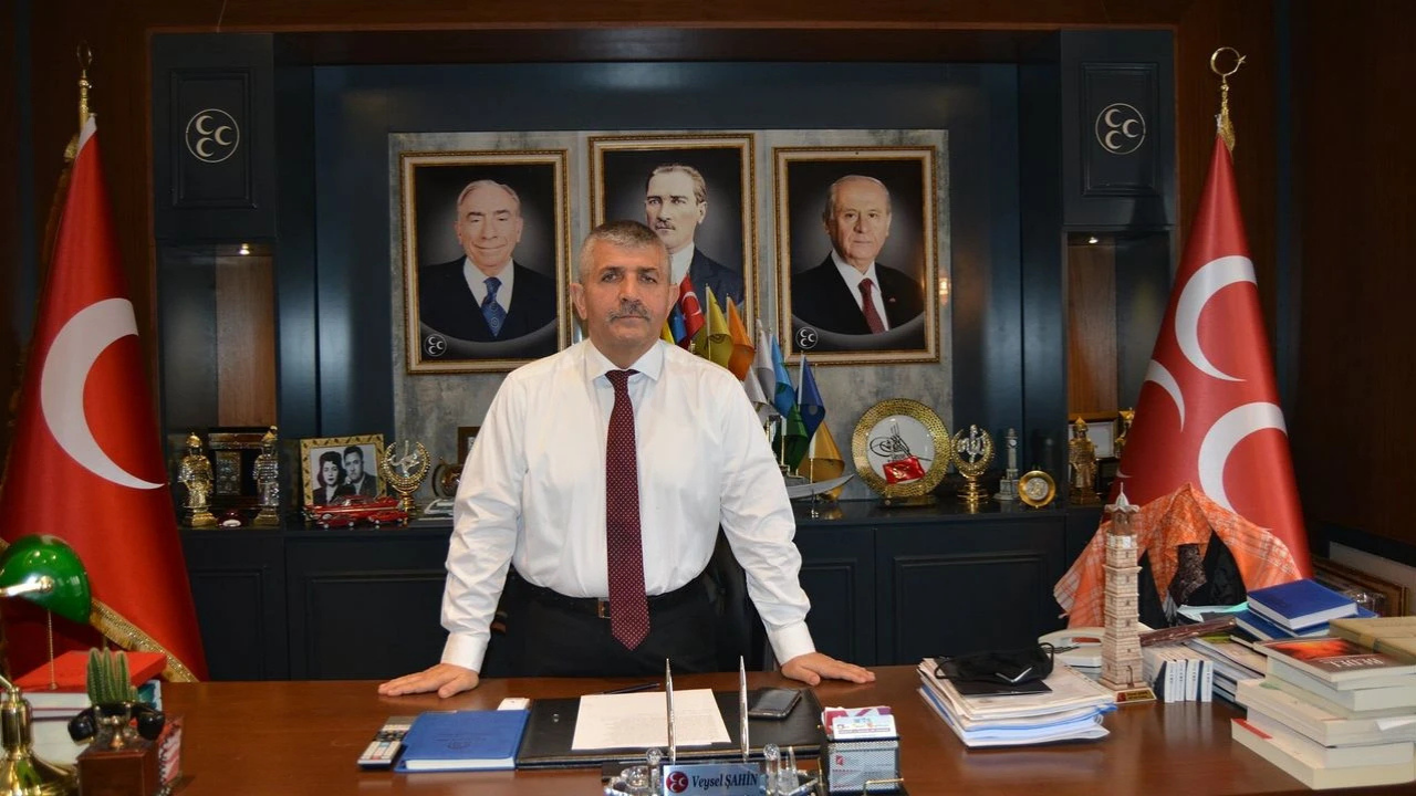 MHP İzmir’de bayramlaşma programı düzenlendi: Teşkilat bayramlaştı
