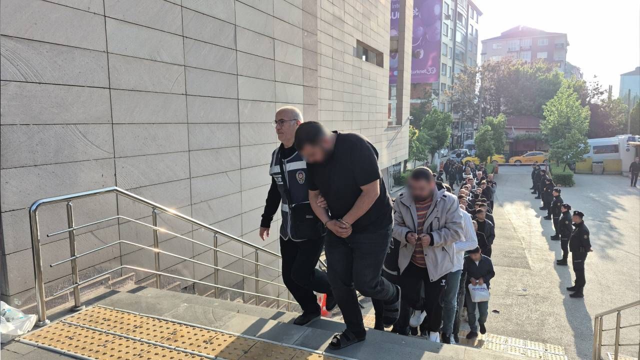 İzmir dahil 33 ilde dev yasa dışı bahis operasyonu: 8,7 milyarlık vurgun iddiası