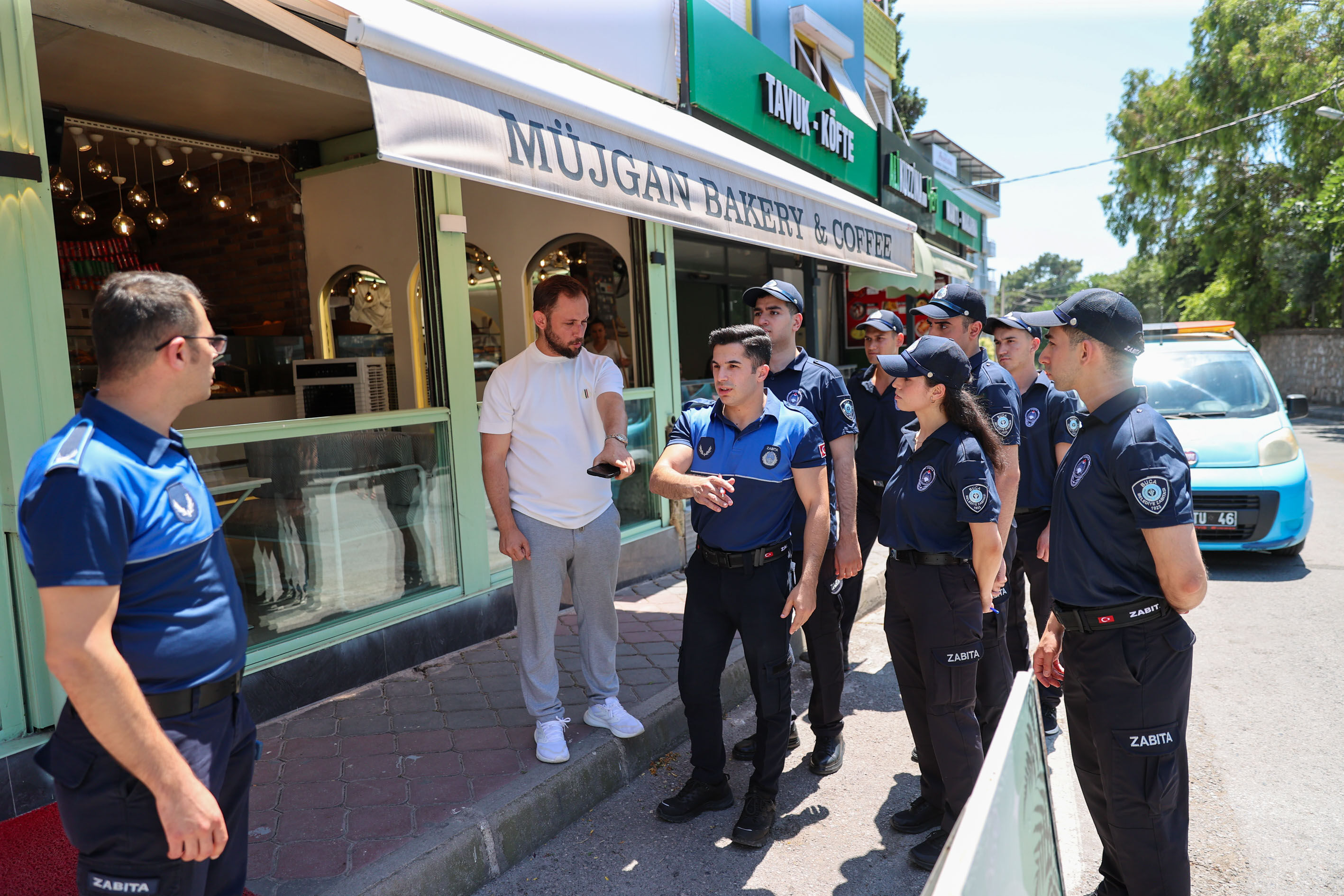 Buca’da 15 yeni zabıta memuru göreve başladı: Vatandaşın emrindeyiz