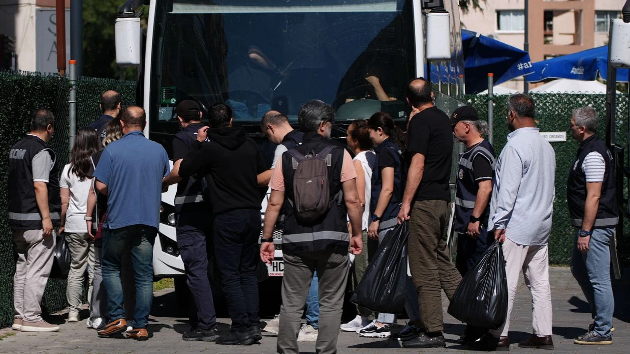 Ege Üniversitesi operasyonunda yeni gelişme: Şüpheliler adliyeye sevk edildi!