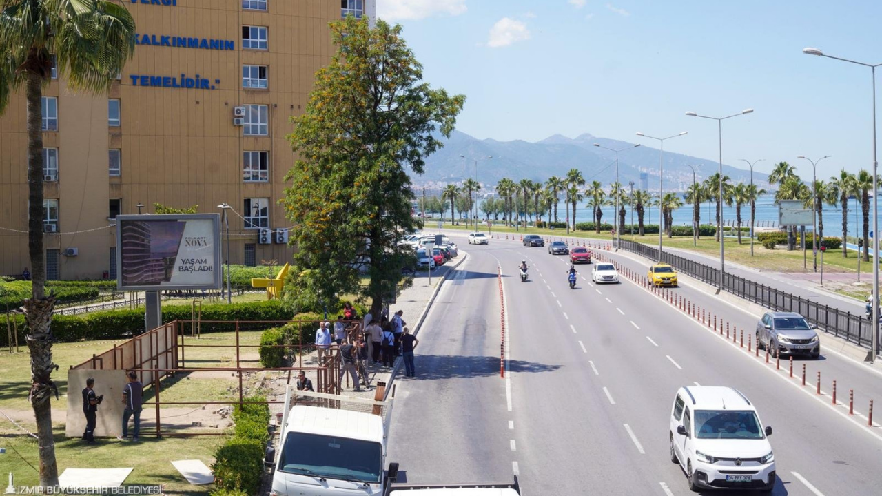 İzmir’in Kimliğini Yansıtan Simgesel Durak2