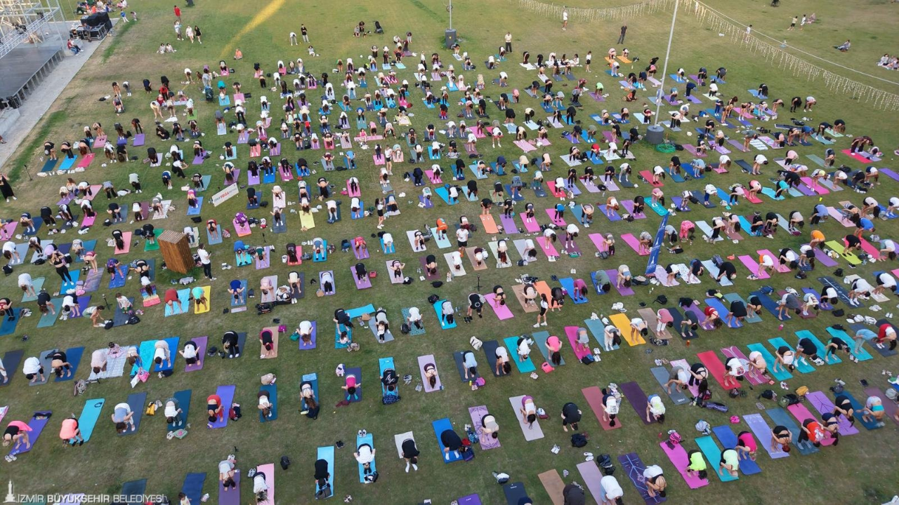 Kültürpark'ta Yoga Rüzgârı Esti2