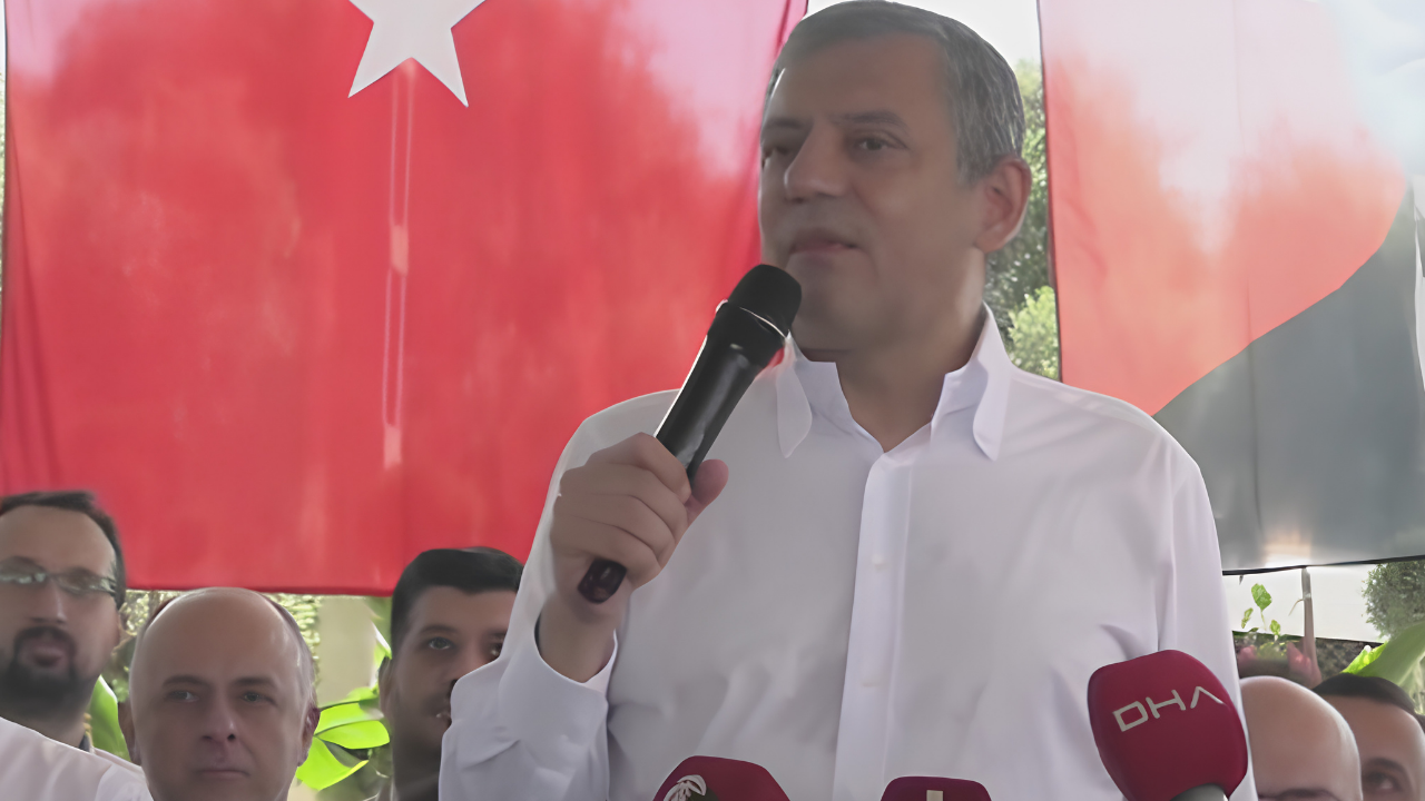 Özgür Özel’den İzmir çıkarması: Yeni bir yürüyüşün içindeyiz