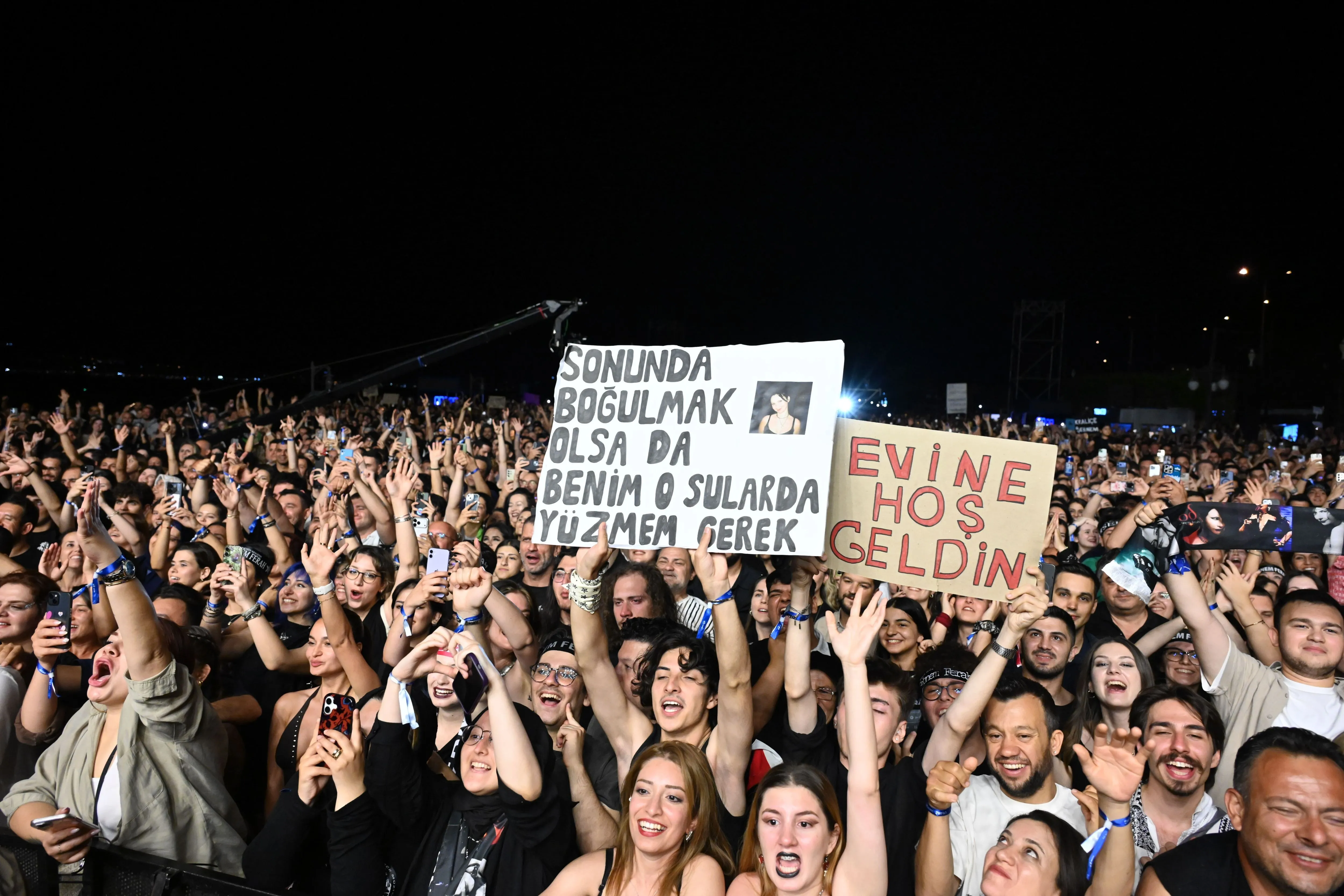 Turk Rock Muziginin Guclu Sesi Sebnem Ferah 6