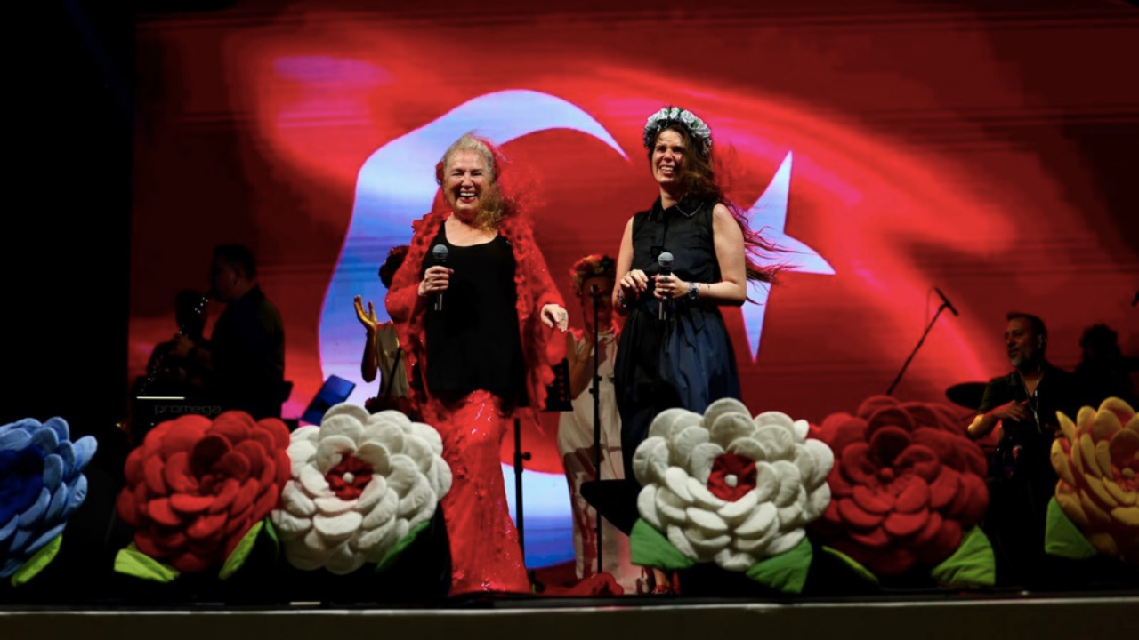 Atatürk'ün Çeşme'ye Gelişinin 100. Yılı Etkinlikleri Yoğun Katılımla Tamamlandı1