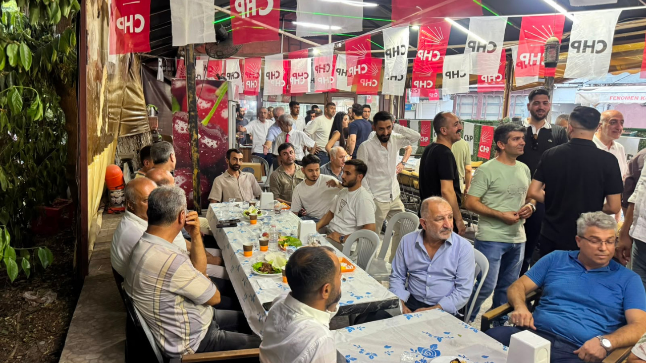Chp İzmir İl Başkanı Gümrükçü Sahaya Indi3