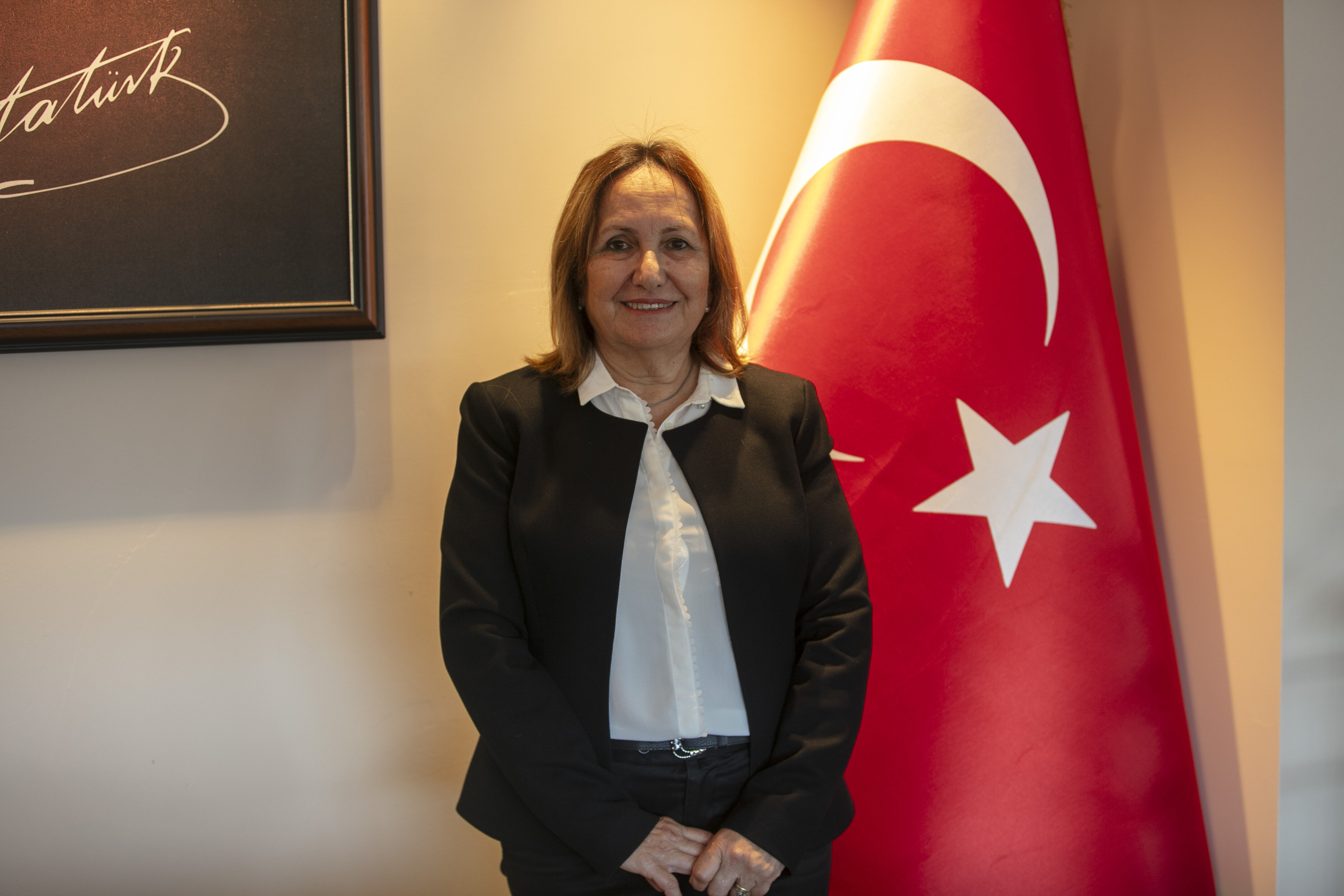 Güzelbahçe'de yeni siyasi süreç: Ayşe Akın kararını basın toplantısıyla açıklayacak