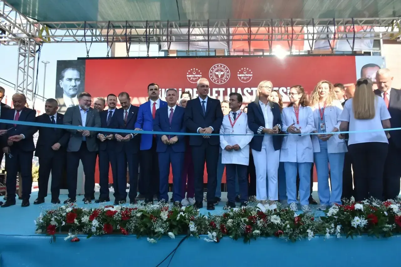 Bakan Memisoglu Acikladi Izmire Ikinci Sehir Hastanesi Geliyor 2