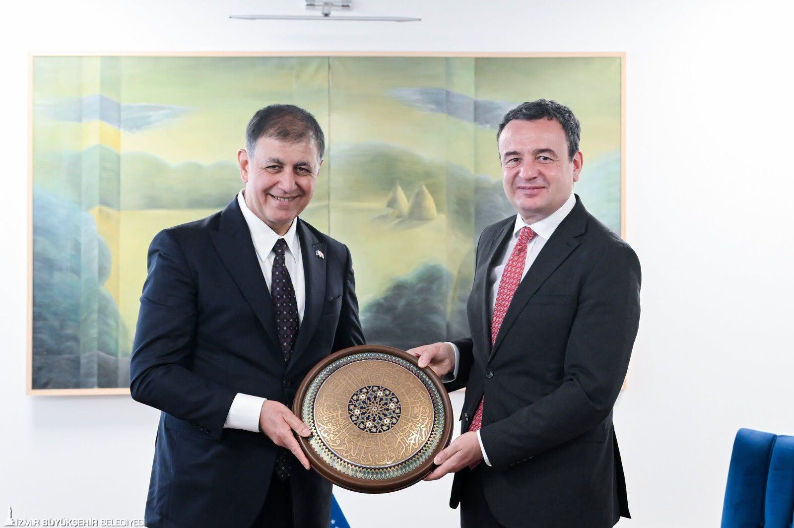 Başkan Tugay’dan Kosova’da “İzmir” Diplomasisi1