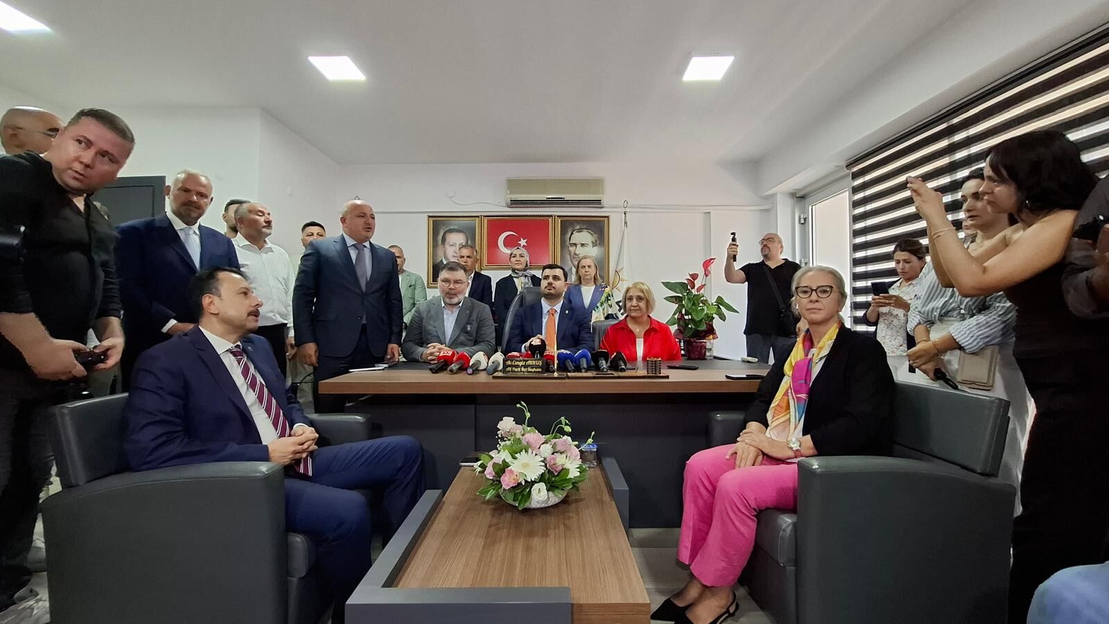 Eyyüp Kadir İnan Menderes Ziyaret1