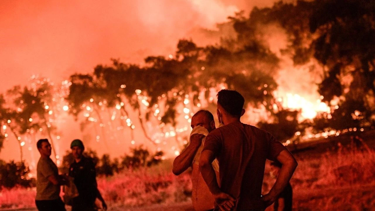 Izmirde Etkisini Artiran Yuksek Sicaklik 1
