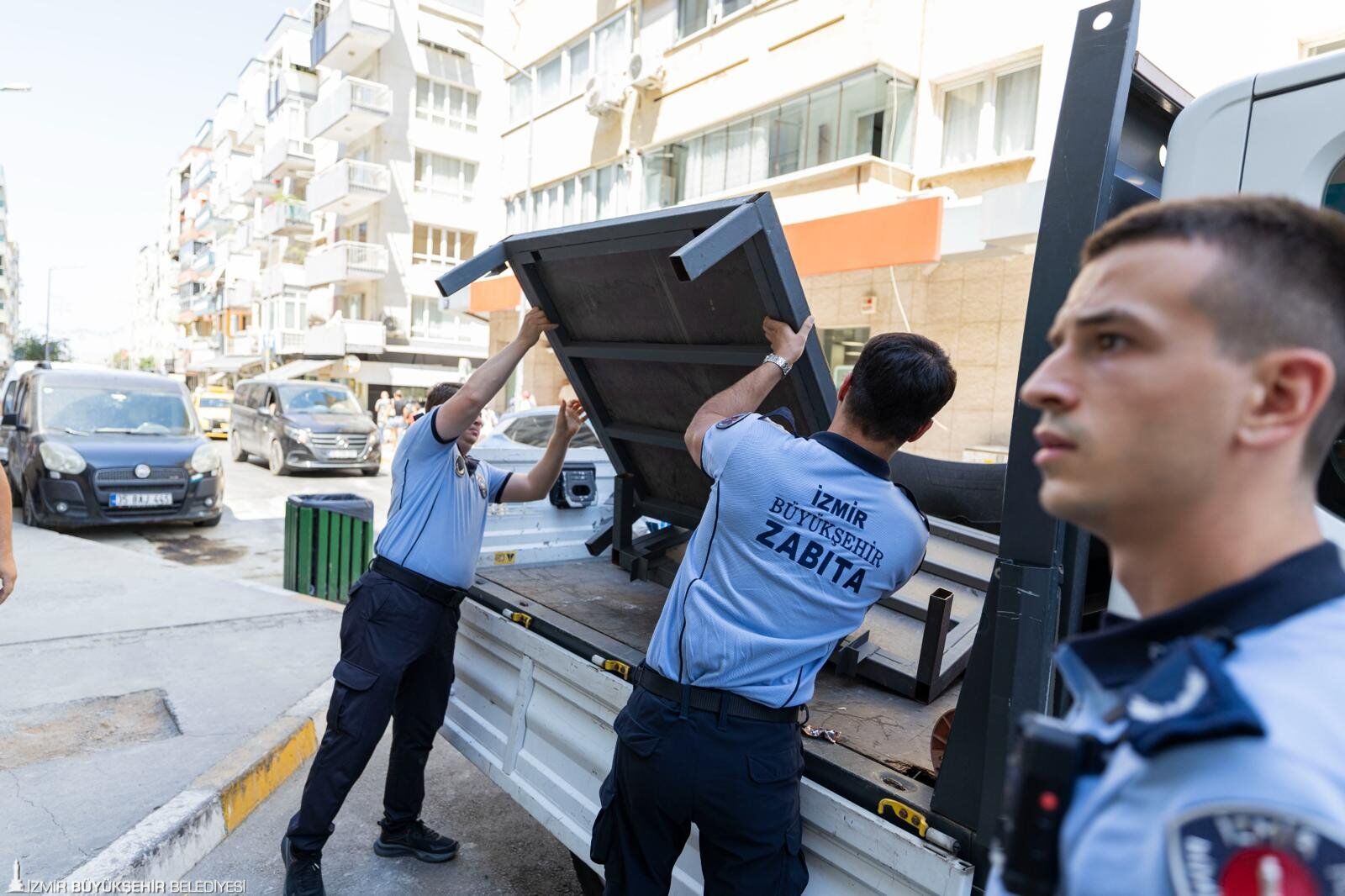 Kaldırım Işgali1