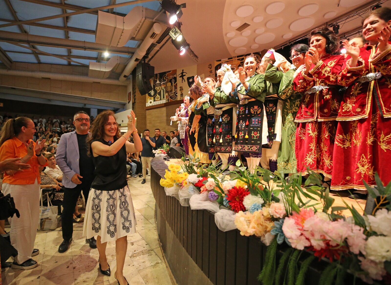 Karşıyaka Halk Dansı