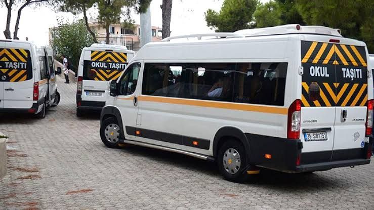 İzmir’de servis ücretleri yeniden mi artacak? Gözler meclis kararında