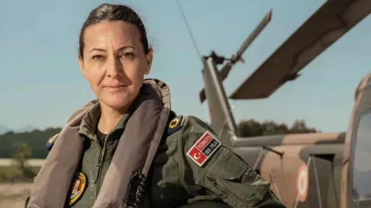 Albay Özlem Karapınar tarihe geçti: Türk Hava Kuvvetleri'nin ilk kadın Paşası oldu