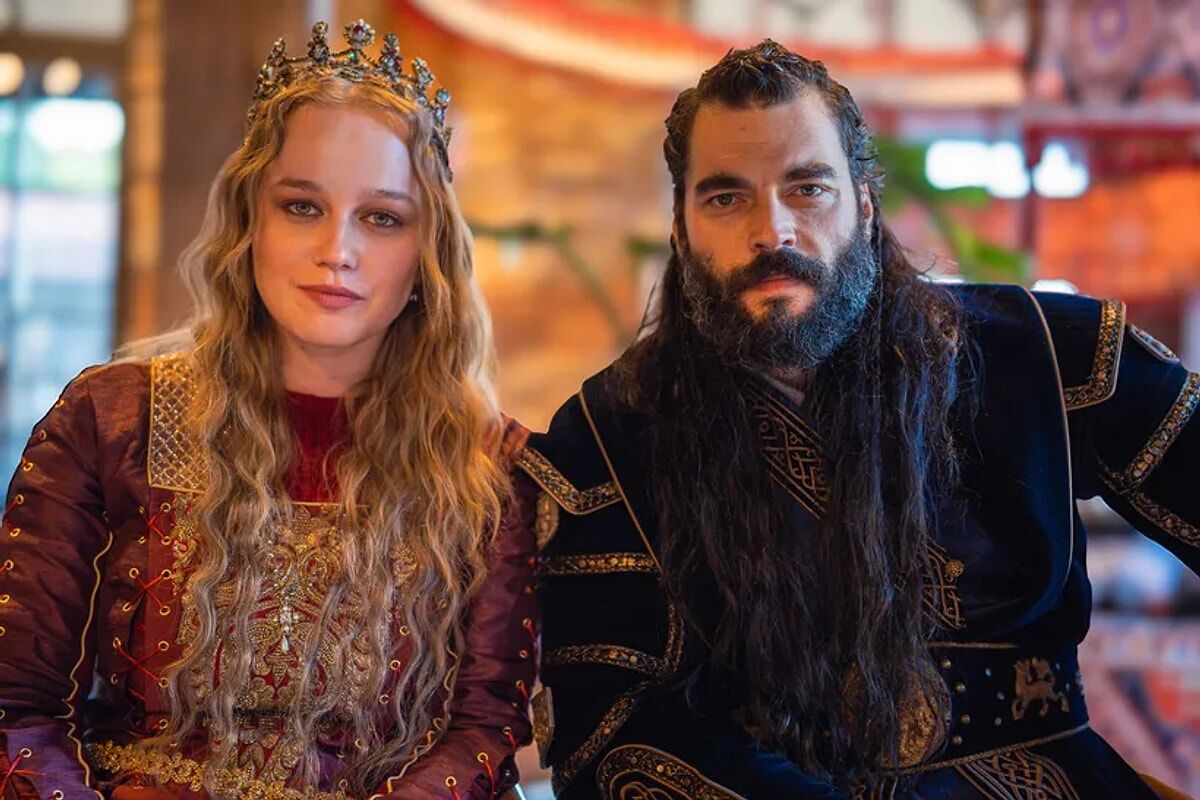 ATV'de yaprak dökümü başladı: İki dizi birden final yapıyor