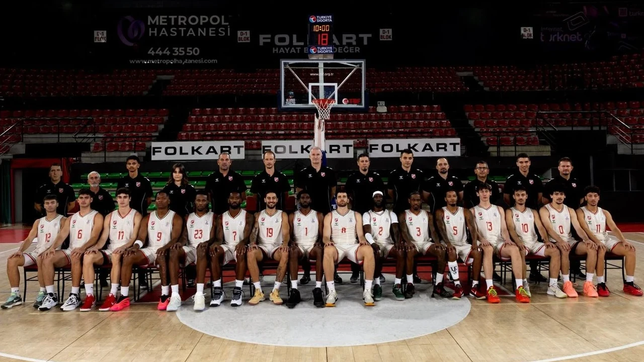 Karşıyaka Basketbol Takımı'nın transfer yasağı kaldırıldı