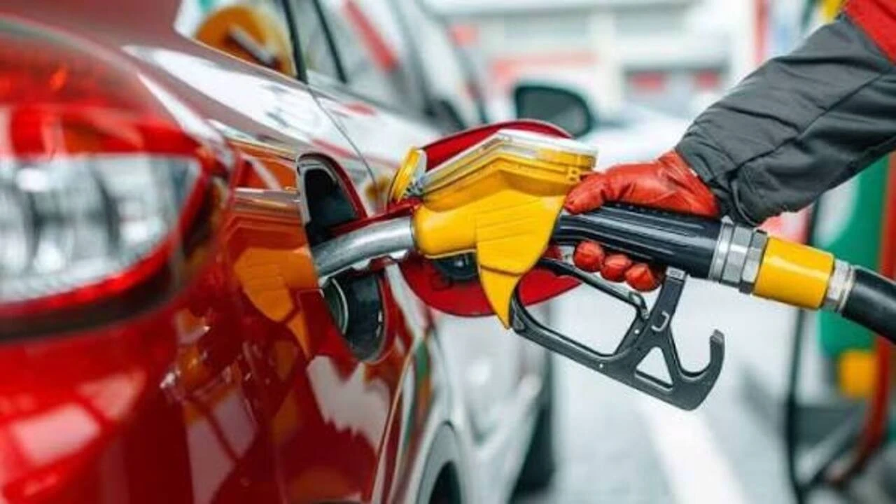 İzmir’de benzin ve motorin kaç TL? İşte 11 Ekim 2026 güncel akaryakıt fiyatları