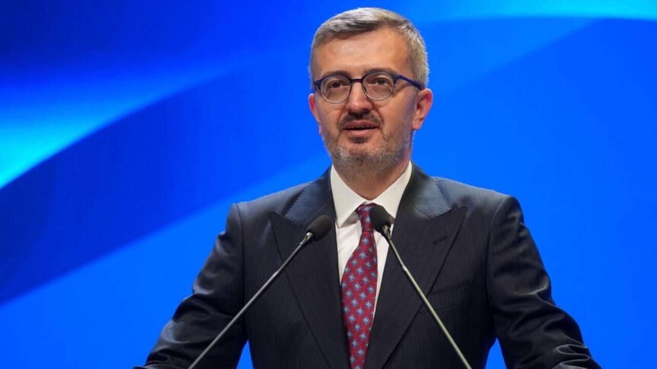 Duran: Türkçe geçmişten geleceğe uzanan güçlü bir köprü