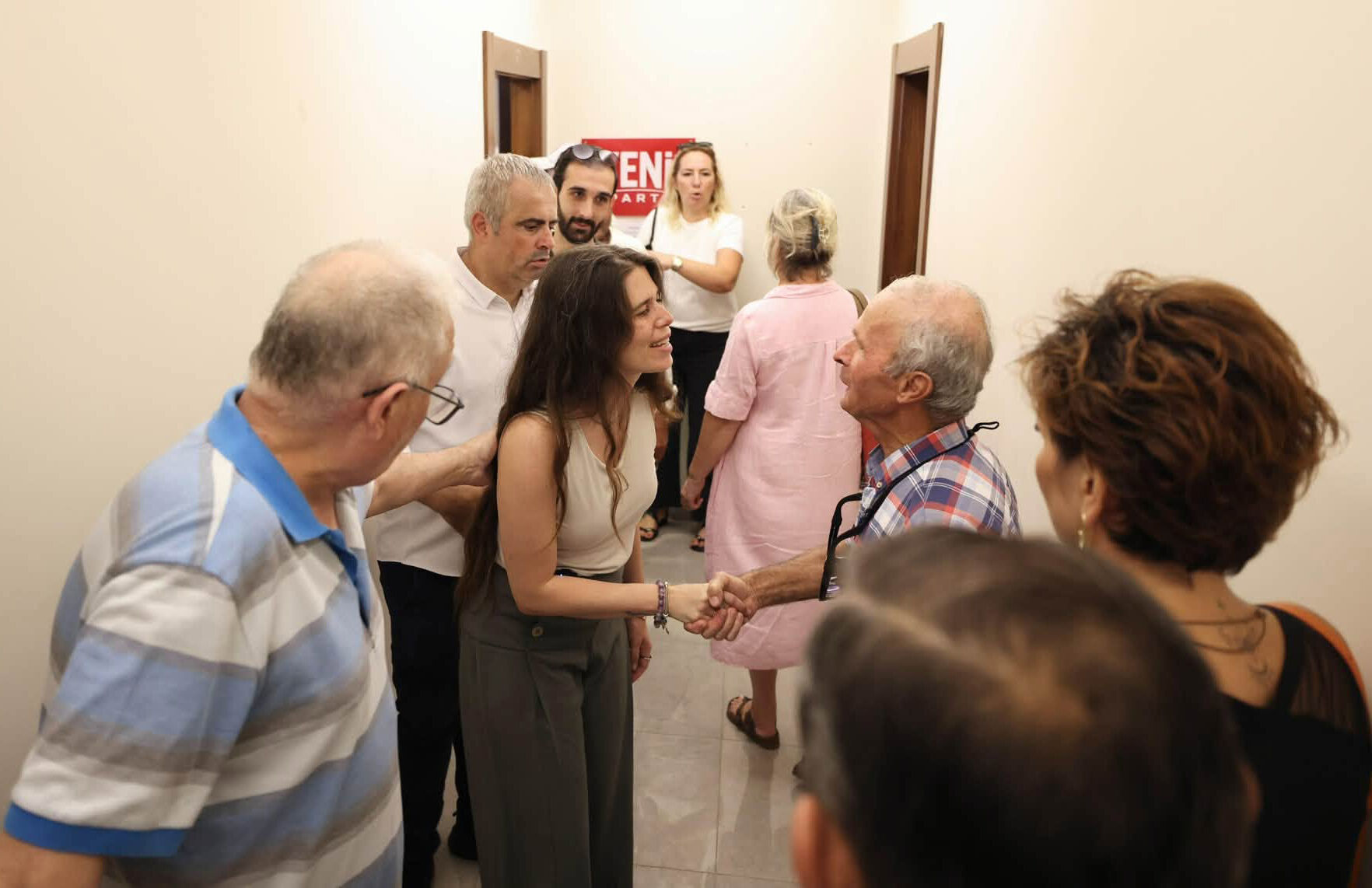Çeşme’de YENİ Parti’de kongre süreci başladı: 400 mahalle delegesi belirlendi