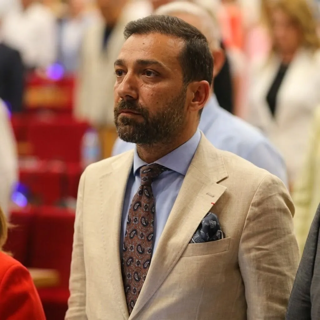 Dogus Bayir 1