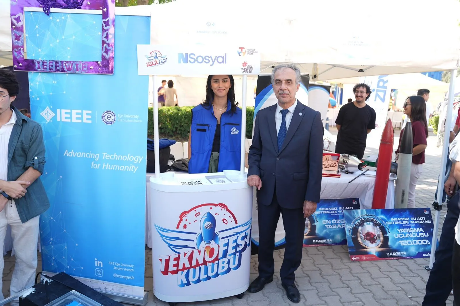 Ege Universitesinde Ogrenci Topluluklari Yeni Donem Icin Kapilarini Acti 5
