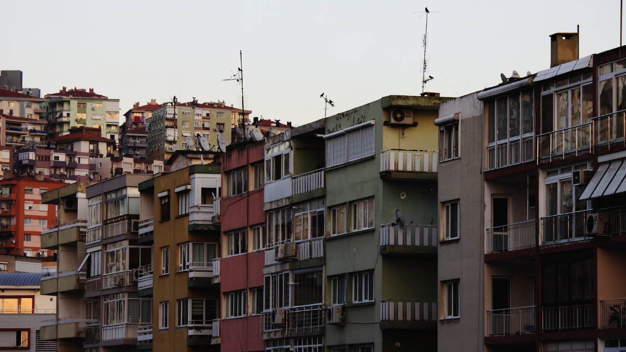 Ev almak isteyenler dikkat! İzmir’de emlak piyasası ne durumda?