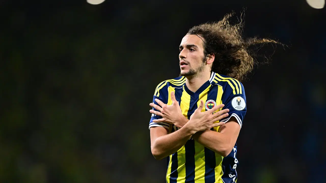 Fenerbahçe'de Guendouzi gelişmesi! Aston Villa maçında forma giyebilecek